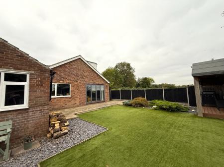 4 bedroom Detached house for sale in Holmes Lane, Dunholme, LN2