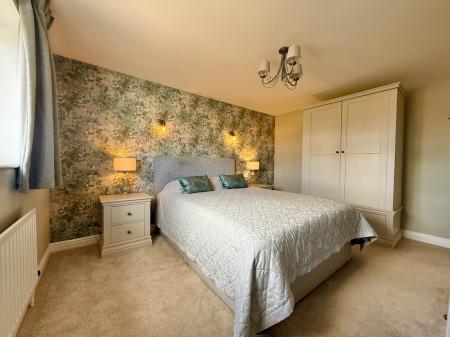 4 bedroom Detached house for sale in Hunt Lea Avenue, Lincoln, LN6