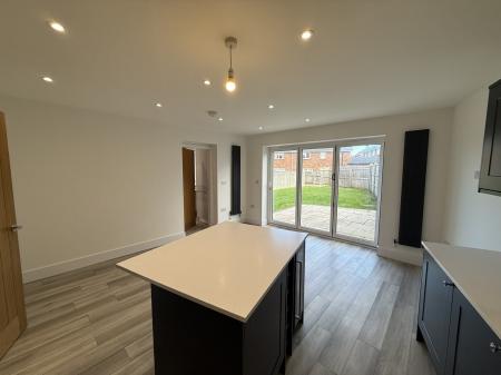 4 bedroom Semi-detached house for sale in Kennel Lane, Reepham, LN3