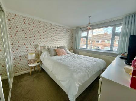 3 bedroom Detached house for sale in Landmere Grove, Lincoln, LN6