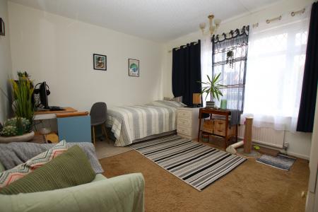 3 bedroom Detached bungalow for sale in Lincoln Road, Dunholme, LN2