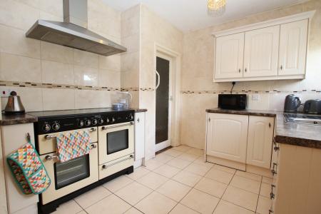 3 bedroom Detached bungalow for sale in Lincoln Road, Dunholme, LN2