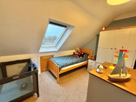 5 bedroom Bungalow for sale in Lincoln Road, North Hykeham, LN6