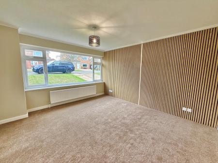 3 bedroom Detached house for sale in Lintin Close, Heighington, LN4