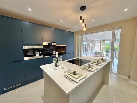 3 bedroom Detached house for sale in Lintin Close, Heighington, LN4