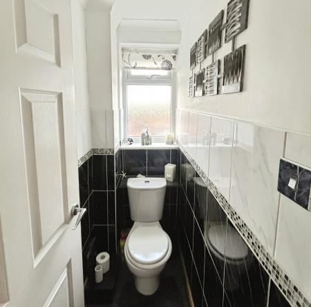 3 bedroom Detached house for sale in Lintin Close, Heighington, LN4