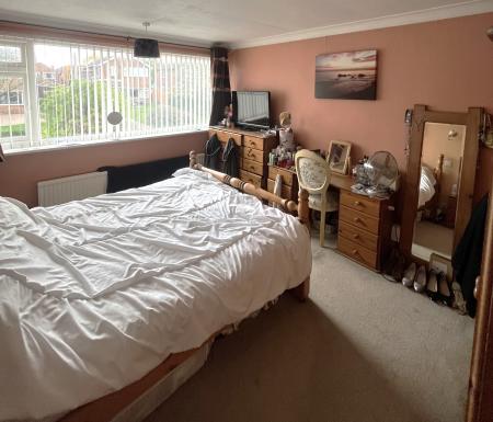 3 bedroom Detached house for sale in Lintin Close, Heighington, LN4