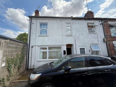 2 bedroom End of terrace house for sale in Lonsdale Place, Lincoln, LN5