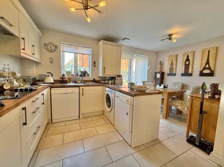 3 bedroom Semi-detached house for sale in Lucius Close, North Hykeham, LN6