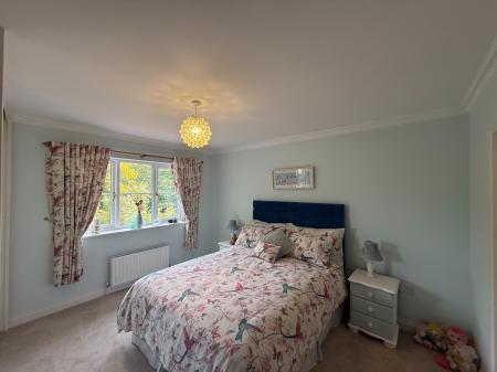 4 bedroom Detached house for sale in Maltkiln Road, Fenton, LN1