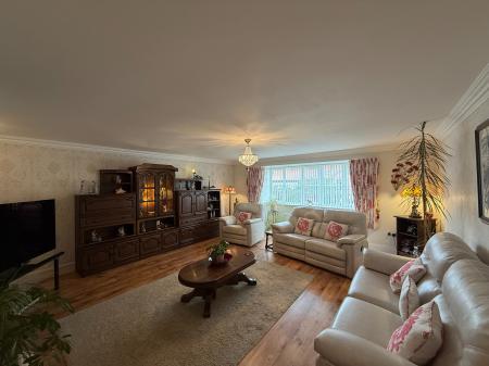 4 bedroom Detached house for sale in Maltkiln Road, Fenton, LN1