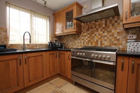 3 bedroom Terraced House for sale in Manor Court, Sudbrooke, LN2