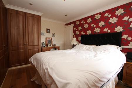 3 bedroom Terraced House for sale in Manor Court, Sudbrooke, LN2