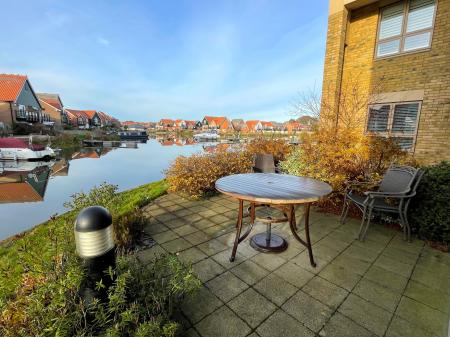 2 bedroom Apartment for sale in Marine Approach, Burton Waters, Lincoln, LN1