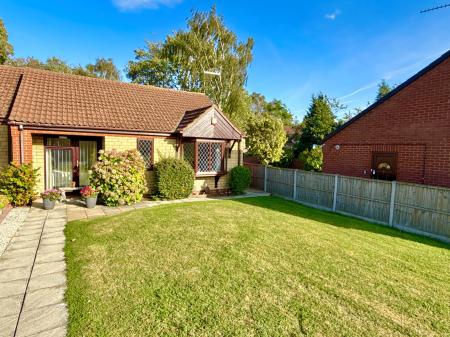 Meadowlake Close, Lincoln, LN6