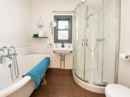 2 bedroom Semi-detached house for sale in Mill Hill, Nettleham, LN2
