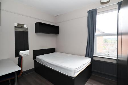 6 bedroom Terraced House for sale in Monks Road, Lincoln, LN2