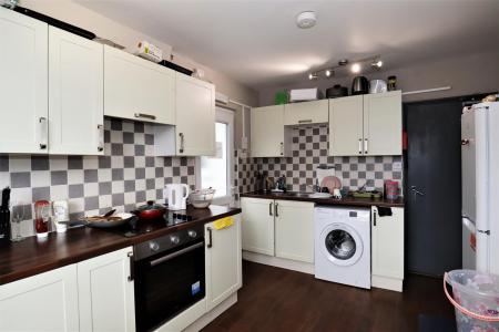 6 bedroom Terraced House for sale in Monks Road, Lincoln, LN2