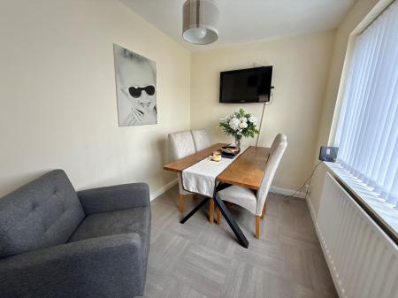 2 bedroom Bungalow for sale in Montaigne Crescent, Lincoln, LN2