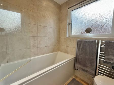 3 bedroom Semi-detached house for sale in Neile Close, Uphill Lincoln, Lincoln, LN2