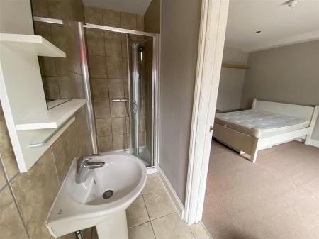 8 bedroom End of terrace house for sale in Newport, Lincoln, LN1