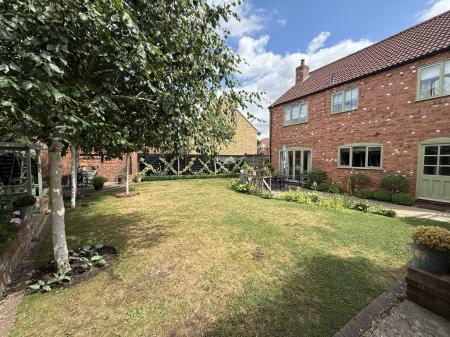 4 bedroom Detached house for sale in Nocton Park Road, Nocton, LN4