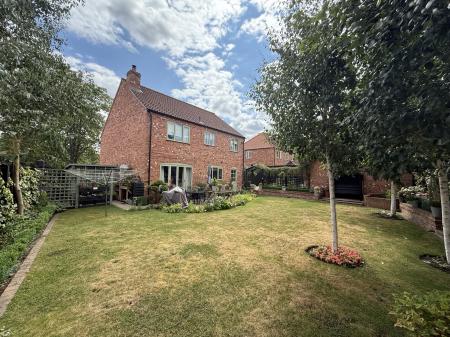 4 bedroom Detached house for sale in Nocton Park Road, Nocton, LN4