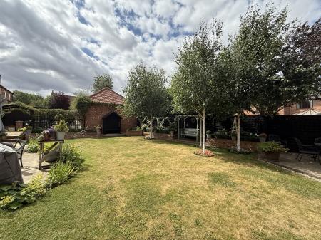 4 bedroom Detached house for sale in Nocton Park Road, Nocton, LN4