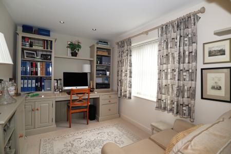 4 bedroom Detached house for sale in Nocton Park Road, Nocton, LN4