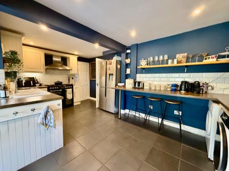 4 bedroom Detached house for sale in Paddock Lane, Metheringham, LN4