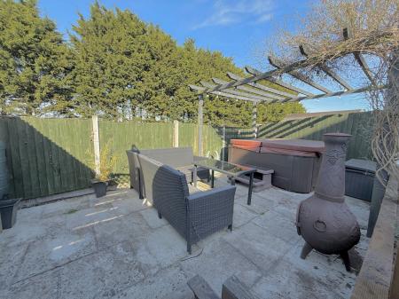 4 bedroom Detached house for sale in Paddock Lane, Metheringham, LN4