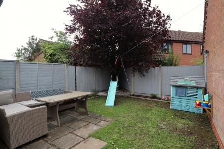 3 bedroom Semi-detached house for sale in Poachers Brook, Skellingthorpe, LN6