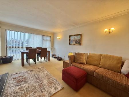 4 bedroom Bungalow for sale in Pynder Close, Washingborough, LN4