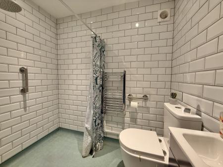 4 bedroom Bungalow for sale in Pynder Close, Washingborough, LN4