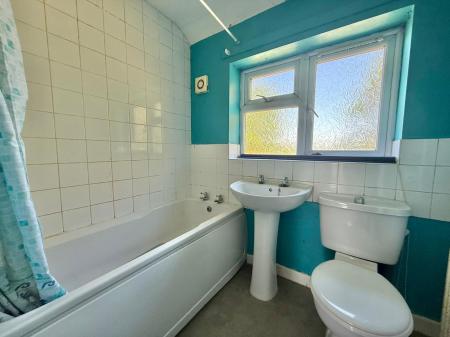 3 bedroom Semi-detached house for sale in Riseholme Lane, Riseholme, LN2