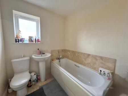 3 bedroom Semi-detached house for sale in Riseholme Road, Lincoln, LN1