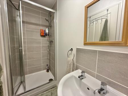 2 bedroom Semi-detached house for sale in Shrewsbury Road, Bracebridge Heath, LN4