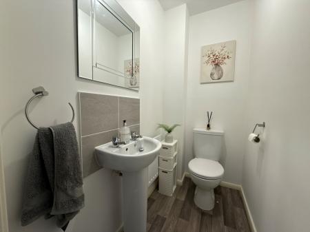 2 bedroom Semi-detached house for sale in Shrewsbury Road, Bracebridge Heath, LN4