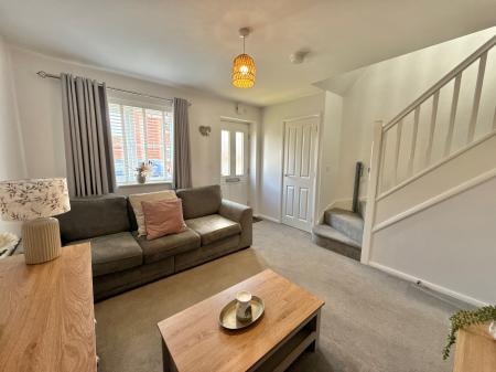 2 bedroom Semi-detached house for sale in Shrewsbury Road, Bracebridge Heath, LN4
