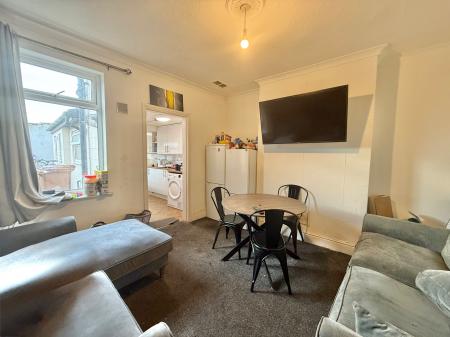 6 bedroom Terraced House for sale in St. Andrews Street, Lincoln, LN5