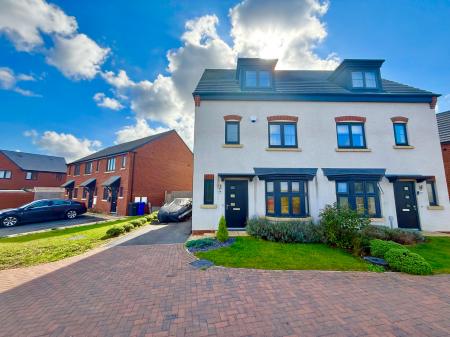 Swallow Gate, Saxilby, LN1