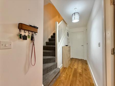 4 bedroom Semi-detached house for sale in Swallow Gate, Saxilby, LN1