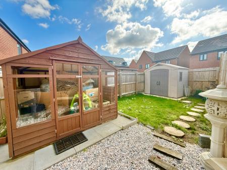 4 bedroom Semi-detached house for sale in Swallow Gate, Saxilby, LN1