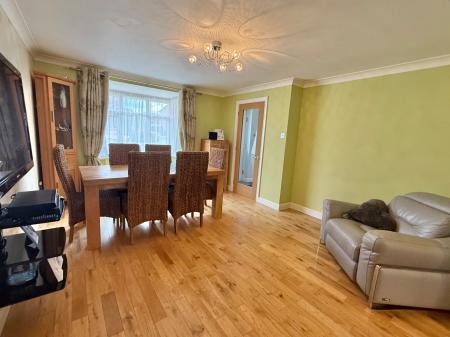 4 bedroom Detached house for sale in The Hardings, Welton, LN2