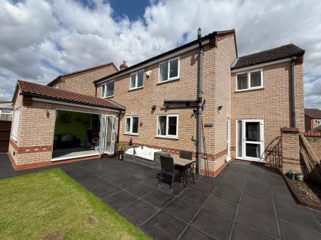 4 bedroom Detached house for sale in The Hardings, Welton, LN2