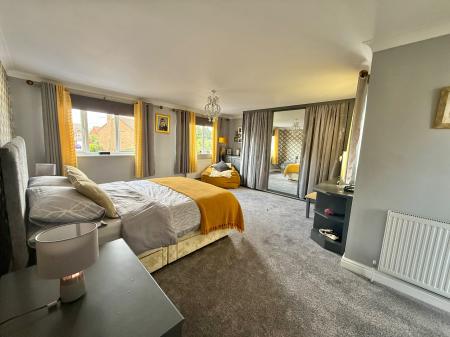 4 bedroom Detached house for sale in The Hardings, Welton, LN2