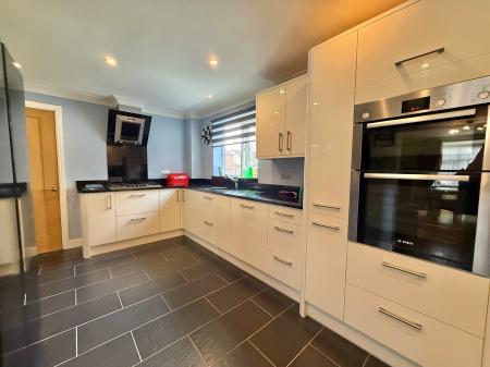 4 bedroom Detached house for sale in The Hardings, Welton, LN2