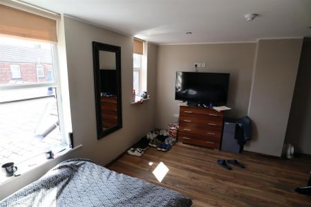 4 bedroom Semi-detached house for sale in Vere Street, Lincoln, LN1