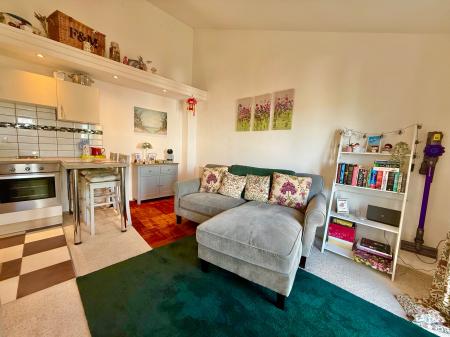1 bedroom Duplex for sale in Warren Court, Lincoln, LN2
