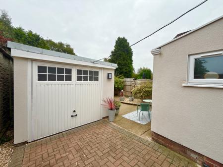 3 bedroom Semi-detached house for sale in Western Crescent, Lincoln, LN6